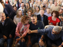 espana/andalucia/20260501/psoe-malaga-adula-pedro-sanchez-mi-abuelo-represaliado-franquista-estaria-orgulloso-ti_413283