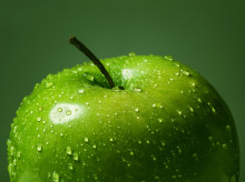 salud-y-bienestar/bienestar/alimentacion/20260511/cada-vez-gente-anade-sal-manzana-antes-comerla-sabor-cambia-completo-cns_416324