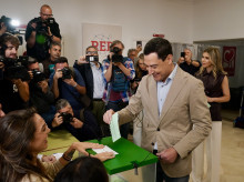 espana/andalucia/20260517/moreno-ve-fuerte-ante-izquierda-aferra-participacion-tengo-buenas-sensaciones_418398