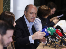 espana/comunidad-valenciana/20260519/camps-registra-escrito-pp-pedir-igualdad-oportunidades-campana-liderar-partido-valencia_419006