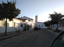 espana/andalucia/cadiz/20260519/hallan-muertos-dos-hermanos-heridas-arma-blanca-casa-pedania-jerez-frontera_419024