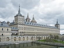 sociedad/20260520/ceu-presenta-cursos-verano-maria-cristina-escorial-direto_419567