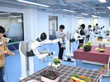 tecnologia/20260523/entramos-escuela-china-donde-robots-aprenden-tareas-humanas-trabajar-fabricas-hogares_419919