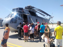 espana/andalucia/cadiz/20260521/base-rota-abre-puertas-dia-fuerzas-armadas-como-obtener-pases-gratis_420005