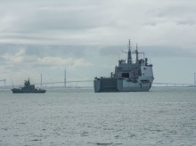 espana/andalucia/cadiz/20260523/narcos-roban-tres-lanchas-armada-durante-maniobras-retin-cadiz_420903