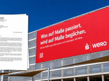espana/baleares/20260528/cartel-gigante-aleman-desfase-da-bienvenida-mallorca-baleares-enfurecida-aena_422613