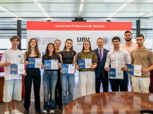 espana/comunidad-valenciana/20260603/upv-entrega-ocho-nuevas-becas-alumni-non-stop-estudiantes-excelente-expediente-recursos-limitados_424736