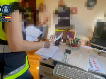 espana/castilla-y-leon/20260605/cae-valladolid-banda-estafo-900000-euros-compania-telefonica_425617