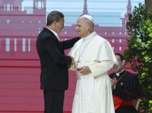religion/20260607/emotivo-discurso-banderas-ante-papa-sobre-busqueda-dios-poco-poco-encontrando-respuestas_426138