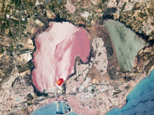 ciencia/20260608/nasa-revela-desde-espacio-llamativo-fenomeno-rosa-plena-costa-espana_426309