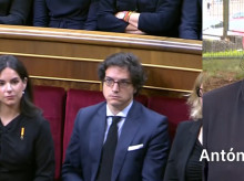 cine-tv-series/20260608/anton-losada-insulta-abascal-tve-rie-aznar-javier-ruiz-hace-falta-ignorante_426559