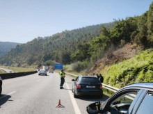 espana/galicia/20260609/dan-fuga-ribadavia-tiran-ocho-gramos-cocaina-ventanilla-durante-persecucion_426677