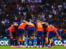 deportes/mundial-futbol-2026/espana-seleccion/20260609/version-larga-himno-espana-sorprendio-jugadores-antes-partido-frente-peru_426746