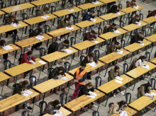 economia/20260929/cobrar-mientras-estudias-beca-opositores-puedes-conseguir-hasta-12600-euros-cns_463903
