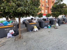 espana/la-voz-de-cordoba/actualidad/20260826/esta-distancia-puede-llegar-mal-olor-contenedor-lleno-cordoba_452307