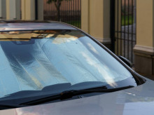 motor/20260728/error-comun-colocar-parasol-coche-puede-aumentar-temperatura-interior-cnsm_444370