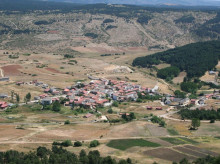 estilo-vida/viajar/20260814/pueblo-espana-menos-calor-verano-esta-1600-metros-noche-hace-falta-chaqueta_438275