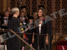 gente/20260714/vestido-zara-11-llevo-hija-sanchez-graduacion-bristol_439495