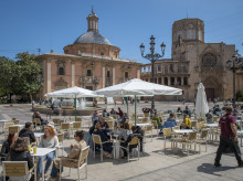 espana/comunidad-valenciana/20260722/sos-hosteleria-pide-parlamentarios-tumben-prohibicion-fumar-terrazas_442316
