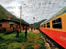 estilo-vida/viajar/20260804/tren-macho-asi-recorrido-popular-andes-sale-cuando-quiere-llega-cuando-puede_443454