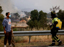 espana/castilla-y-leon/20260725/alcalde-tiemblo-ver-fuego-arrasado-85-pueblo-deprimente_443569