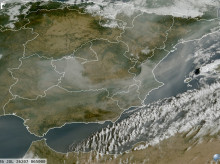 espana/comunidad-valenciana/20260726/panorama-desolador-imagen-satelite-humo-incendios-castellon-centro-espana-cubriendo-valencia-alicante_443719