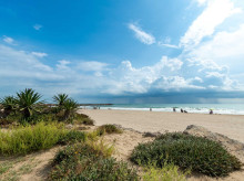 espana/comunidad-valenciana/20260729/hallan-cadaver-hombre-flotando-agua-playa-localidad-valenciana-puig_444785