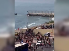 espana/20260730/riada-cientos-inmigrantes-entran-ceuta-nado-miles-dirigen-frontera-cruzar-valla_445309