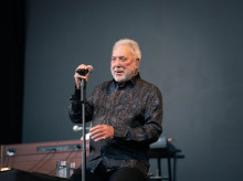 cultura/20260731/tom-jones-vive-noches-botanico_445490
