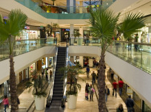 economia/20260801/pensionistas-noruega-hacen-ocho-centros-comerciales-espana_445989