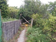 espana/galicia/la-coruna/20260803/playa-corunesa-aislada-peligro-desprendimientos-acceso_446320