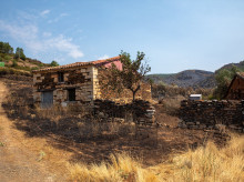 espana/castilla-la-mancha/20260803/otra-devastacion-incendio-mierla-cancelaciones-masa-negocios-turisticos-riesgo_446322
