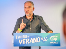 espana/20260806/bendodo-atiende-medios-comunicacion-junto-alcalde-malaga-directo_447222