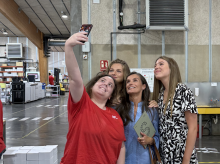 espana/casa-real/20260807/visita-solidaria-reina-princesa-leonor-infanta-sofia-durante-vacaciones-palma_447554