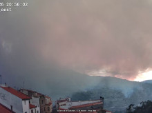 espana/comunidad-valenciana/20260808/otro-incendio-desbocado-castellon-obliga-confinar-serra-d-galceran-alert-pedir-urgencia-ume_447856