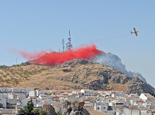 espana/la-voz-de-cordoba/provincia/20260810/cuatro-medios-aereos-luchan-contra-incendio-forestal-luque_448354