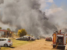 espana/comunidad-valenciana/20260812/incendio-originado-coche-alcanza-34-vehiculos-aparcados-peniscola_448992