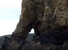 espana/galicia/20260816/serpiente-alada-elefante-mapa-piedras-curiosas-galicia_449072