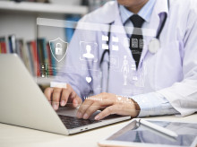 espana/andalucia/sevilla/20261022/detenido-medico-sevilla-tocamientos-paciente-durante-exploracion-consulta_472609