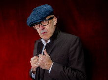 espana/galicia/20260814/muere-victor-coyote-musico-gallego-revoluciono-movida-madrilena-mezcla-rock-ritmos-latinos_449317