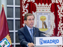 espana/madrid/20260815/almeida-augura-hay-ayuso-pa-rato-izquierda-insiste-atico_449638