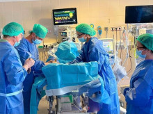 espana/comunidad-valenciana/20260817/hospital-elche-salva-vision-bebe-prematuro-24-semanas-intervencion-altamente-especializada_450062