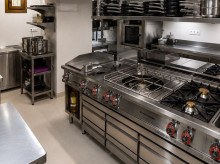 espana/la-voz-de-cordoba/sociedad/20260818/puerta-sevilla-reabre-invertir-cerca-250000-euros-renovacion-cocina_450181