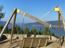 espana/galicia/20260819/destrozan-columpio-mirador-redondela-eclipse-ayuntamiento-busca-responsables_450511