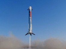 ciencia/20260819/china-consigue-primera-vez-aterrizar-primera-etapa-cohete-espacial_450518