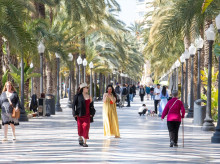 sociedad/sociedad-medio-ambiente/20260819/13-comunidades-aviso-calor-rojo-valencia-alicante-puertas-cambio-tiempo_450583