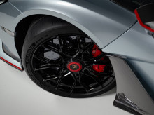 motor/20260819/lamborghini-revuelto-sv-estrena-nuevo-neumatico-alcanza-345-kmh_450652