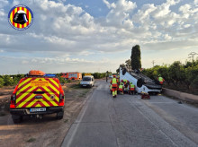 espana/comunidad-valenciana/20260820/cinco-heridos-atrapado-aparatoso-accidente-trafico-museros-valencia_450949