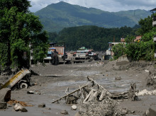 sociedad/sociedad-medio-ambiente/20260826/residente-katmandu-explica-como-esta-zona-riada-mucha-gente-esta-enterrada-barro_452553
