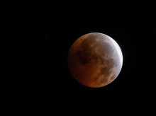 espana/cataluna/20260828/asi-visto-eclipseparcial-luna-barcelona_452984